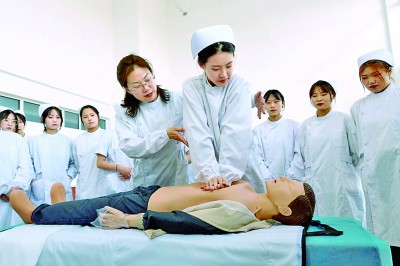 職教高考:另一個“賽道”也能上大學(xué) 職教高考:另一個“賽道”也能上大學(xué)